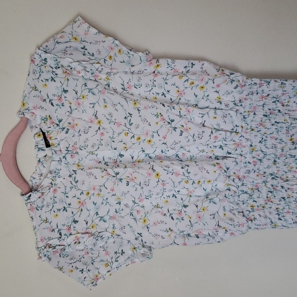 Gibson white ditsy floral smocked waist tiered dress, women's size XXS. - Picture 2 of 8